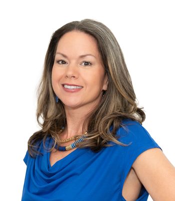 Portrait of Alexis Lelekis, REALTOR®.
